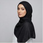 روسری مشکی طرح نگین